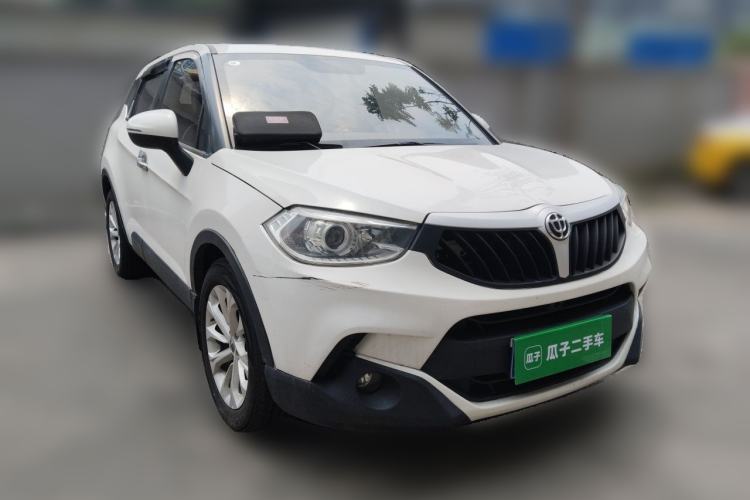 Used Brilliance V3 2015 1.5L Manual Comfort Model Front Right 45 Deg