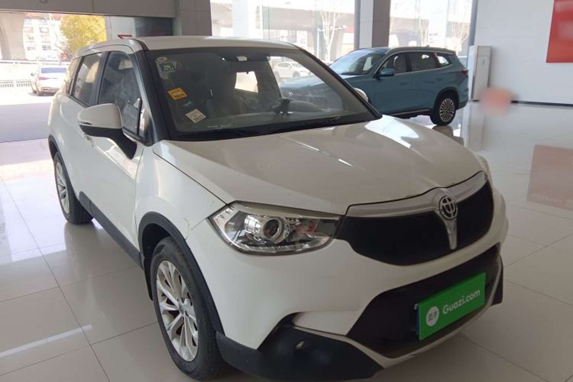 Used Brilliance V3 2015 1.5L Manual Elite Model Front Right 45 Deg