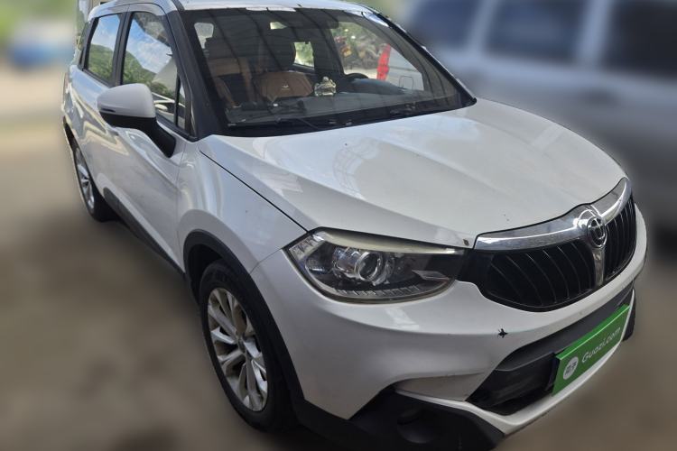 Used Brilliance V3 2015 1.5L Manual Elite Model Front Right 45 Deg