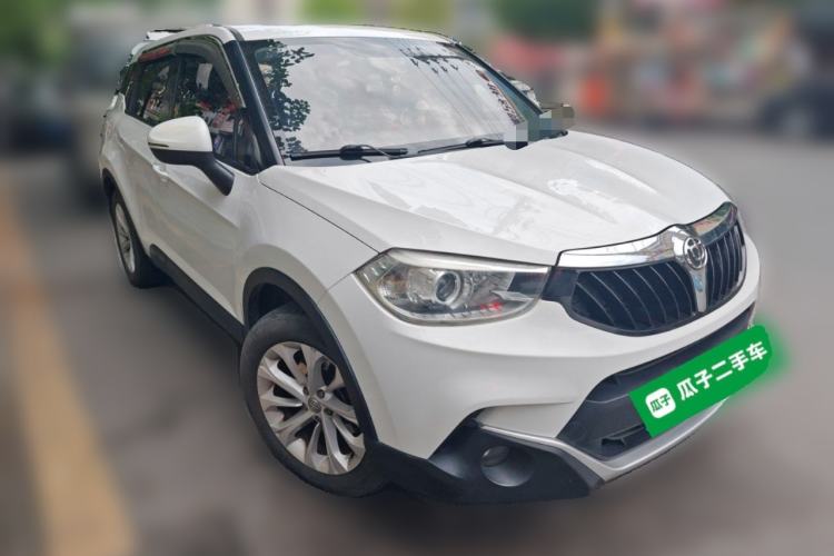 Used Brilliance V3 2015 1.5L Manual Smart Version Front Right 45 Deg