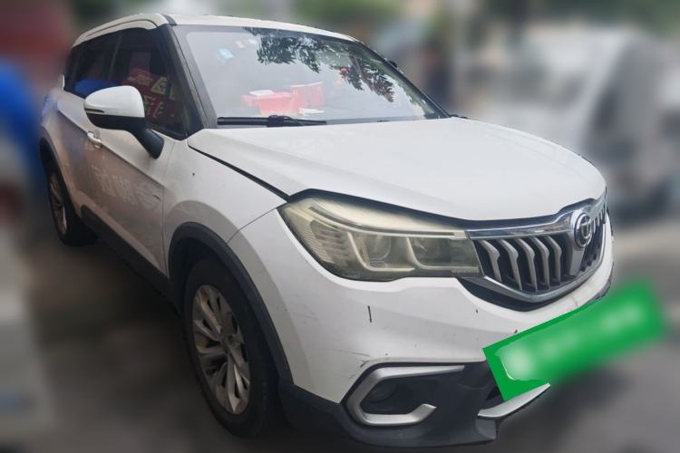 Used Brilliance V3 2015 1.5L Manual Smart Version Front Right 45 Deg