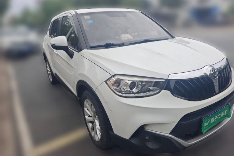 Used Brilliance V3 2015 1.5L Manual Smart Version Front Right 45 Deg