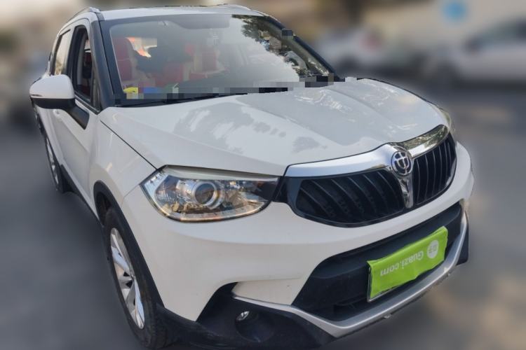 Used Brilliance V3 2015 1.5L Manual Smart Version Front Right 45 Deg