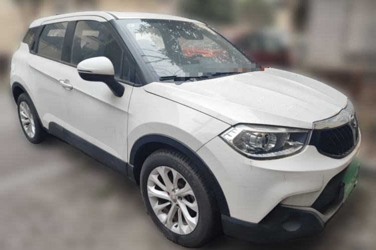 Used Brilliance V3 2015 1.5L Manual Smart Version Front Right 45 Deg