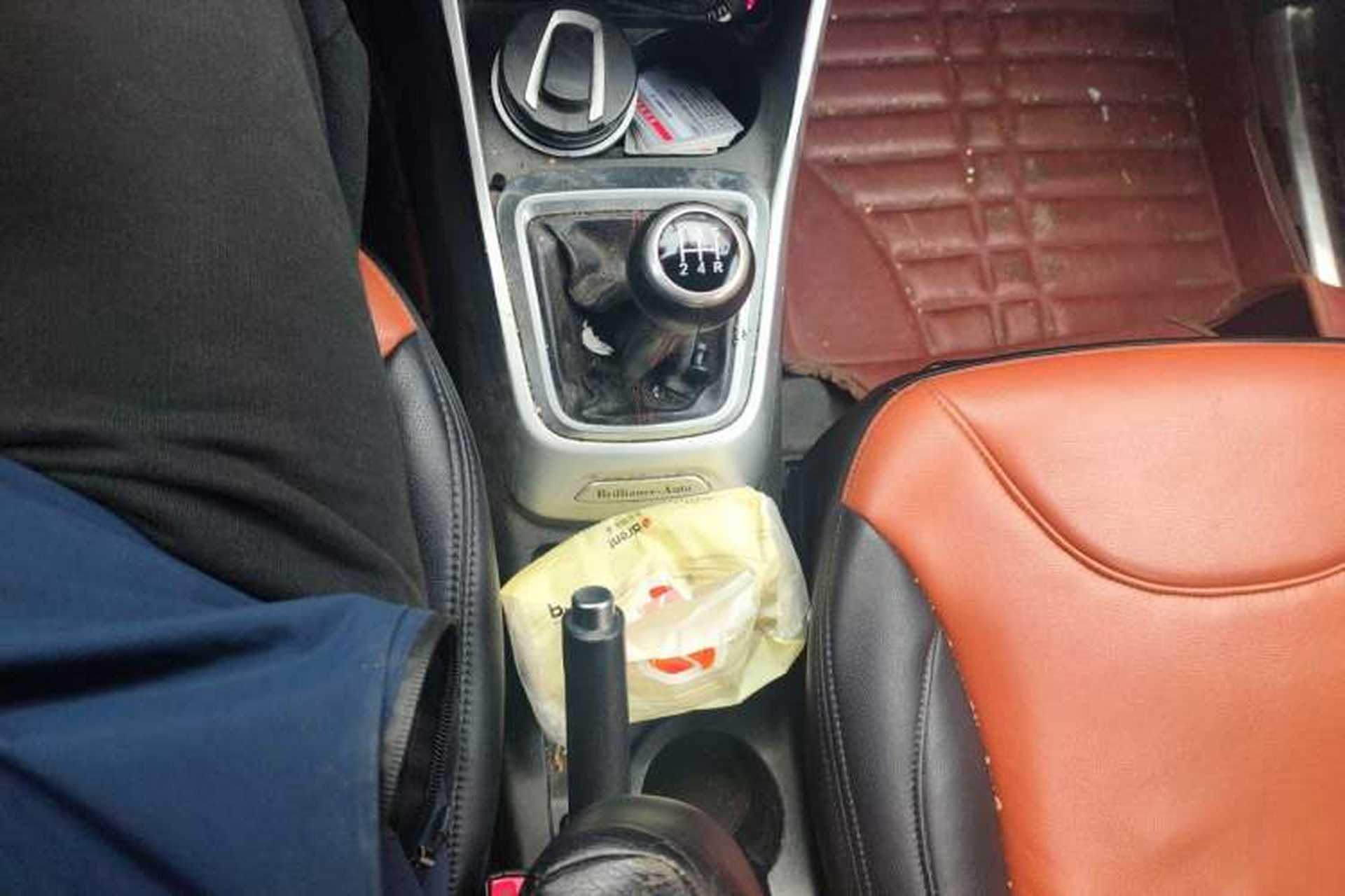 Used Brilliance V3 2015 1.5L Manual Comfort Model Gear Lever