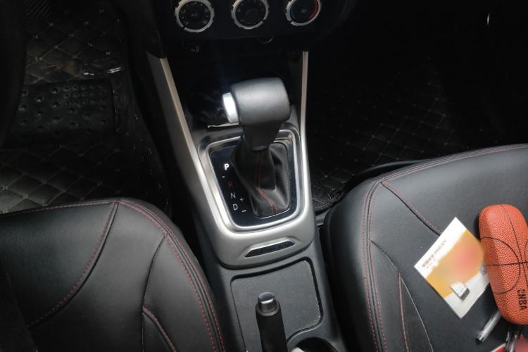Used Brilliance V3 2015 1.5L Automatic Smart Version Gear Lever