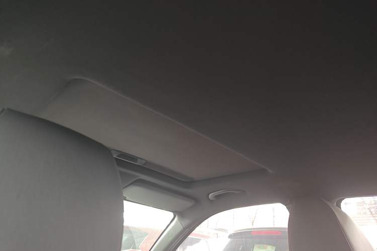 Used Brilliance V3 2015 1.5L Automatic Smart Version Headliner
