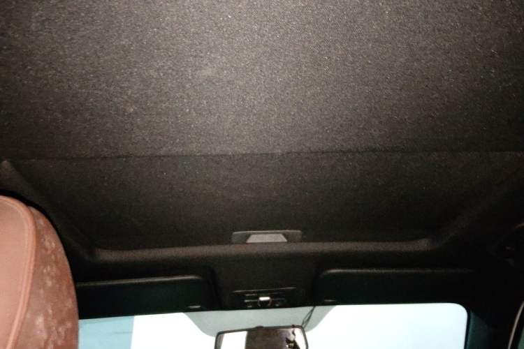 Used Brilliance V3 2015 1.5L Manual Smart Version Headliner