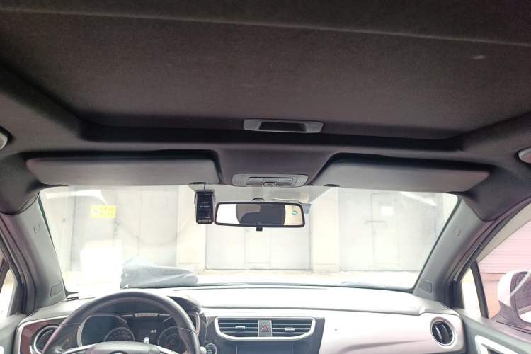 Used Brilliance V3 2015 1.5L Manual Smart Version Headliner