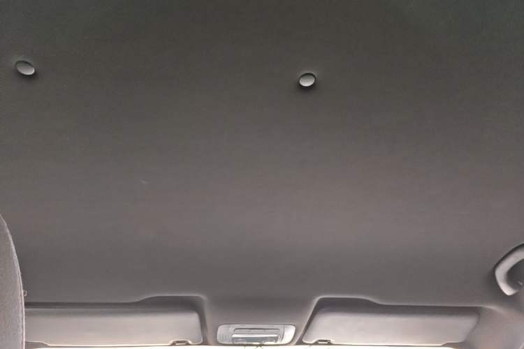 Used Brilliance V3 2015 1.5L Automatic Elite Model Headliner