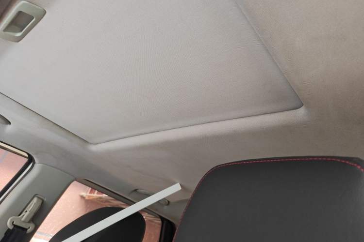 Used Brilliance V3 2015 1.5L Manual Smart Version Headliner