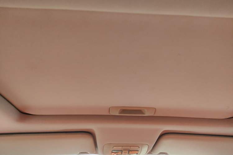 Used Brilliance V3 2015 1.5L Automatic Smart Version Headliner