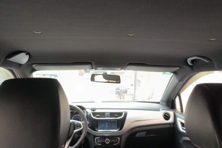 Used Brilliance V3 2015 1.5T Automatic Elite Model Headliner