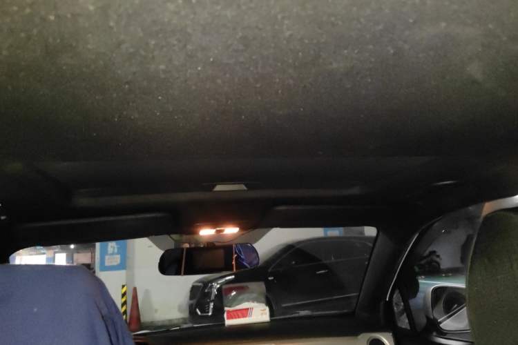 Used Brilliance V3 2015 1.5L Automatic Smart Version Headliner