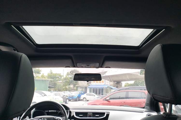 Used Brilliance V3 2015 1.5L Manual Smart Version Headliner