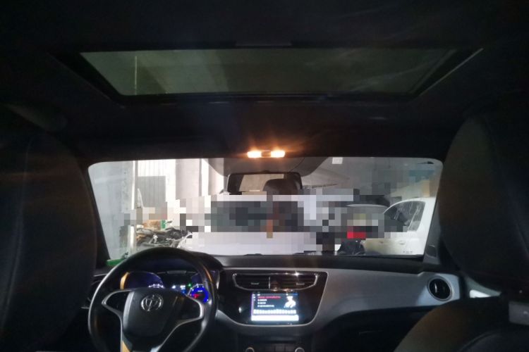 Used Brilliance V3 2015 1.5L Automatic Smart Version Headliner