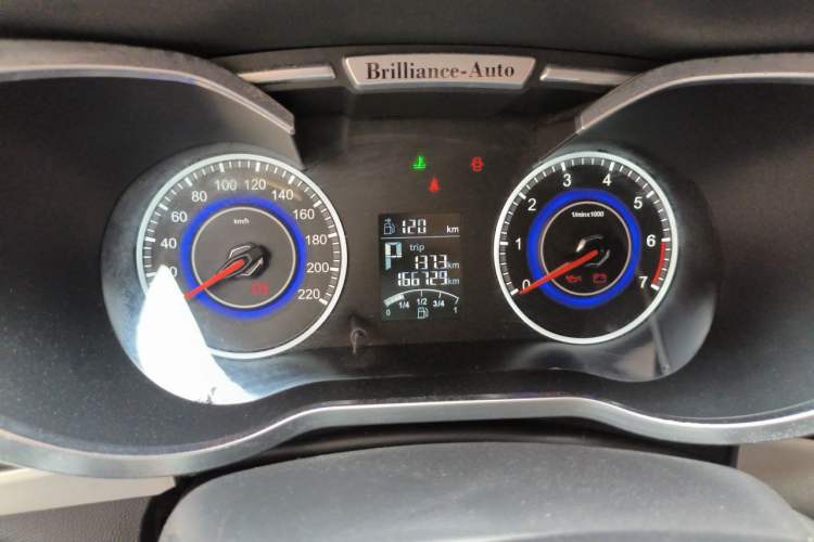 Used Brilliance V3 2015 1.5T Automatic Elite Model Instrument Cluster