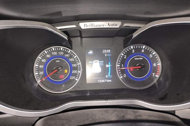 Used Brilliance V3 2015 1.5L Manual Smart Version Instrument Cluster