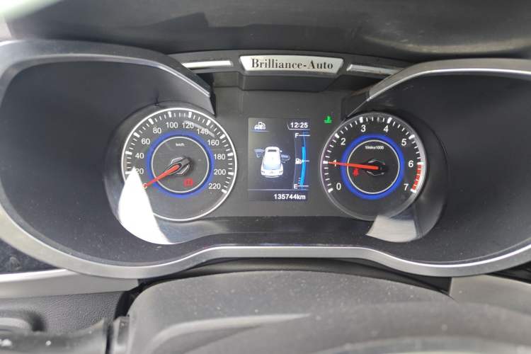 Used Brilliance V3 2015 1.5L Manual Smart Version Instrument Cluster