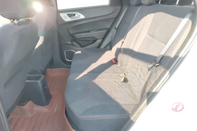 Used Brilliance V3 2015 1.5L Manual Comfort Model Interior 1