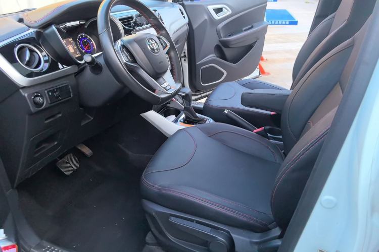 Used Brilliance V3 2015 1.5L Automatic Smart Version Interior 7