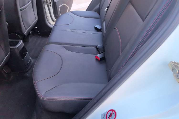 Used Brilliance V3 2015 1.5L Automatic Smart Version Interior 8