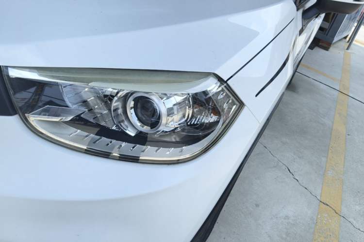 Used Brilliance V3 2015 1.5L Manual Comfort Model Left Front Headlight