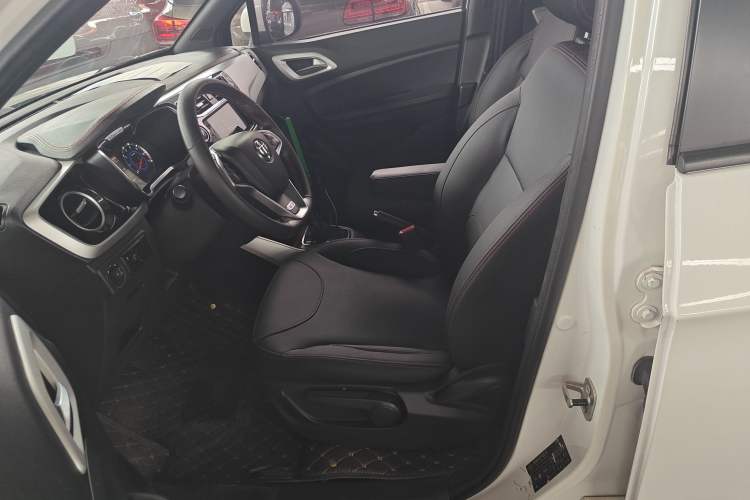 Used Brilliance V3 2015 1.5L Automatic Smart Version Left Front Seat