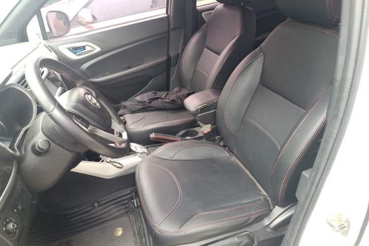 Used Brilliance V3 2015 1.5L Manual Smart Version Left Front Seat