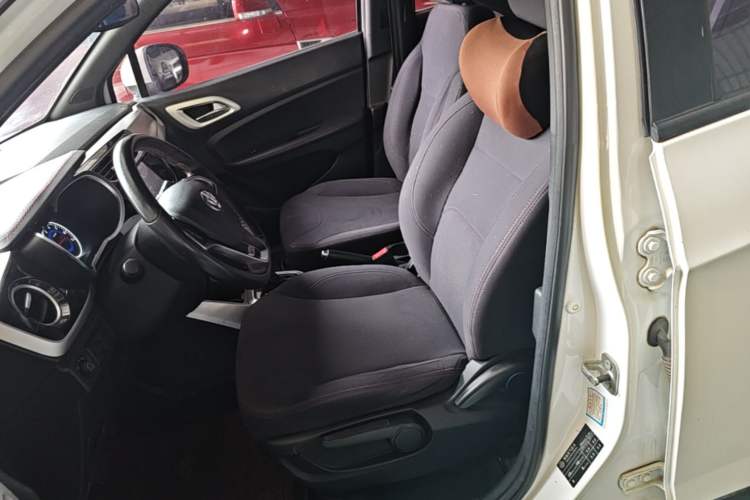 Used Brilliance V3 2015 1.5L Automatic Elite Model Left Front Seat