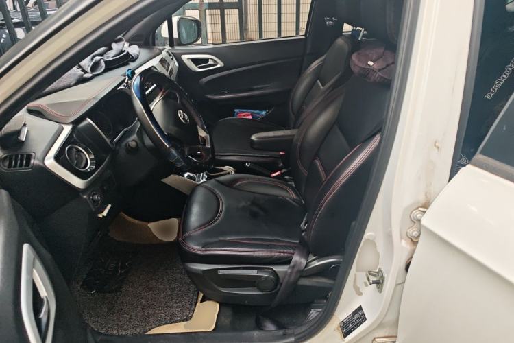 Used Brilliance V3 2015 1.5L Automatic Elite Model Left Front Seat