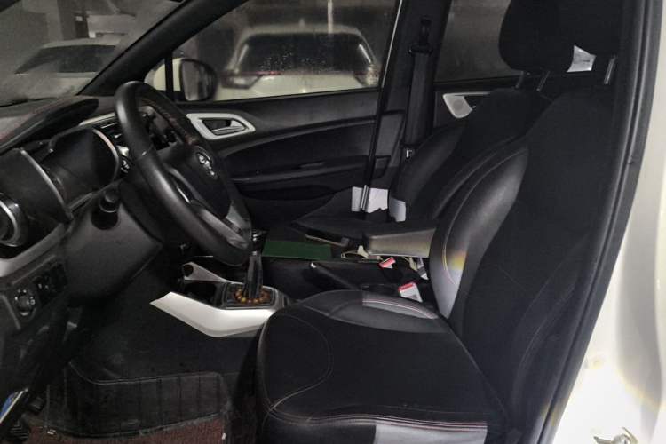 Used Brilliance V3 2015 1.5L Manual Smart Version Left Front Seat