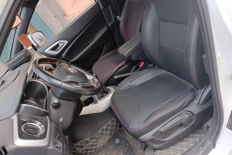 Used Brilliance V3 2015 1.5L Manual Smart Version Left Front Seat
