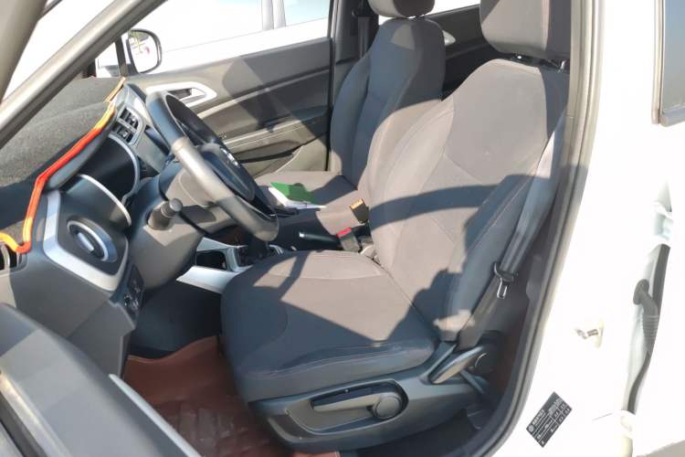 Used Brilliance V3 2015 1.5L Manual Comfort Model Left Front Seat