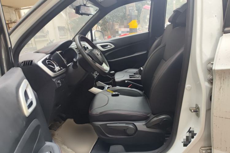 Used Brilliance V3 2015 1.5L Manual Smart Version Left Front Seat