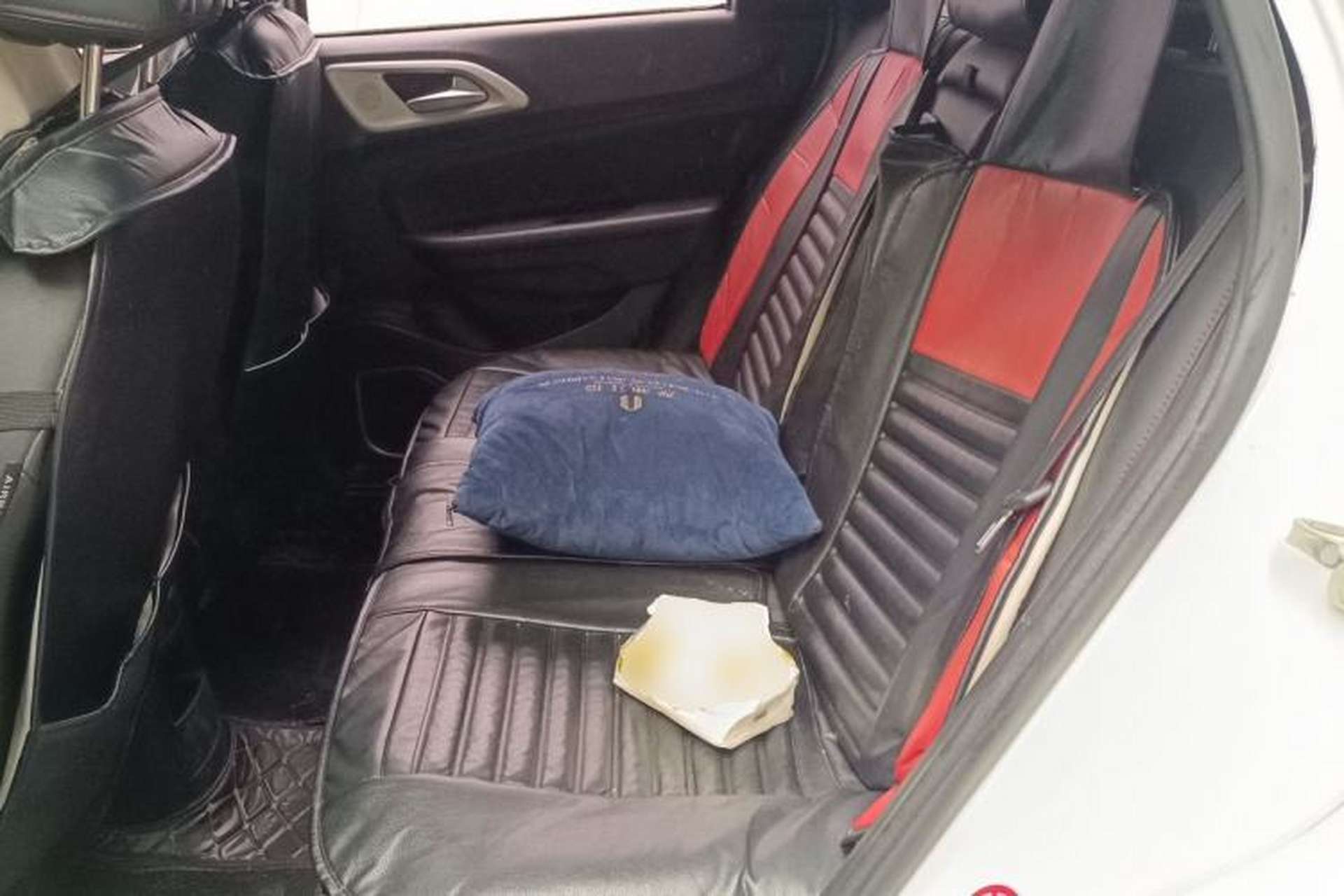 Used Brilliance V3 2015 1.5T Automatic Flagship Model Left Rear Seat