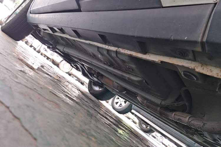 Used Brilliance V3 2015 1.5L Automatic Elite Model Left Side Sill