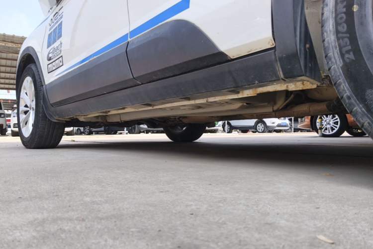 Used Brilliance V3 2015 1.5L Manual Comfort Model Left Side Sill