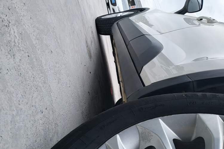 Used Brilliance V3 2015 1.5L Manual Smart Version Left Side Sill