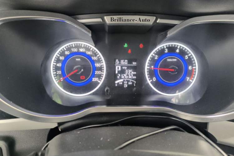 Used Brilliance V3 2015 1.5L Automatic Elite Model Odometer Close Up