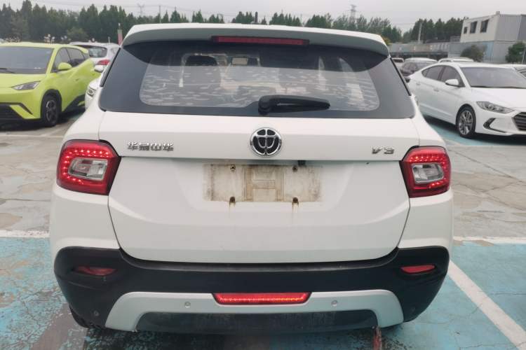 Used Brilliance V3 2015 1.5L Manual Elite Model Rear