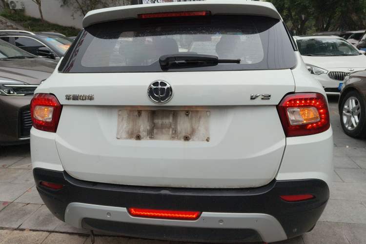Used Brilliance V3 2015 1.5L Manual Elite Model Rear