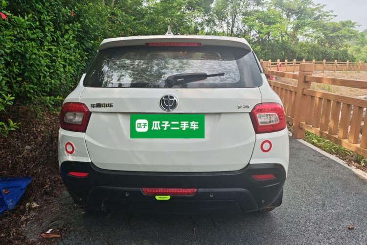 Used Brilliance V3 2015 1.5L Manual Base Version Rear
