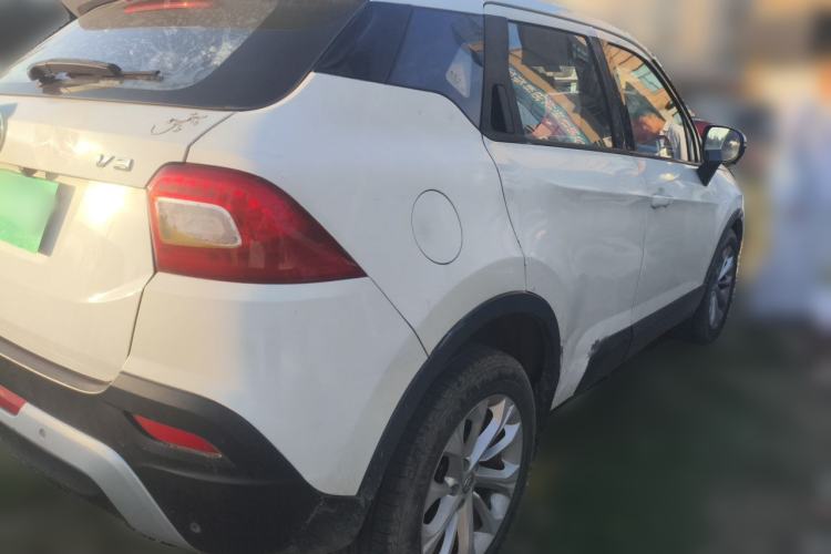 Used Brilliance V3 2015 1.5L Manual Smart Version Rear Right 45 Deg