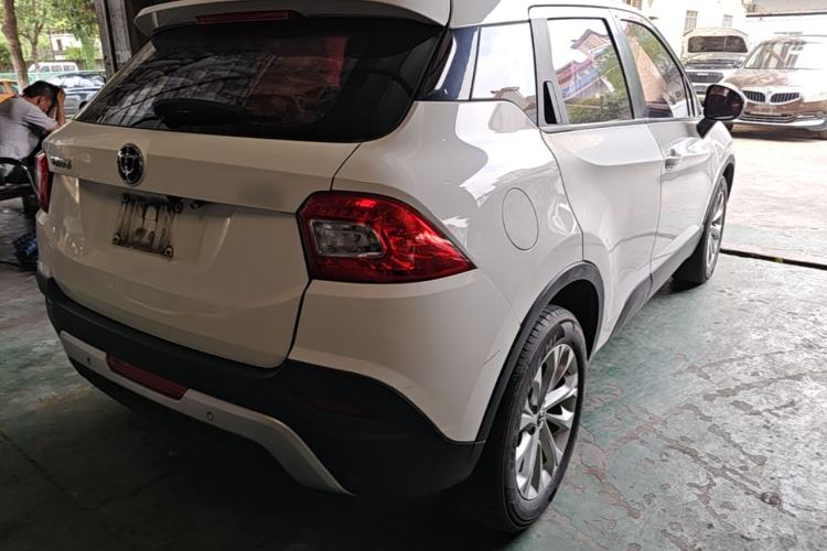 Used Brilliance V3 2015 1.5L Automatic Elite Model Rear Right 45 Deg