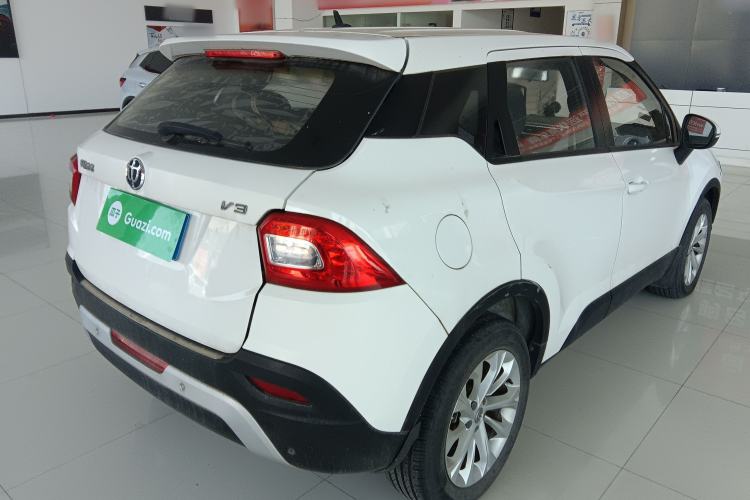 Used Brilliance V3 2015 1.5L Manual Elite Model Rear Right 45 Deg