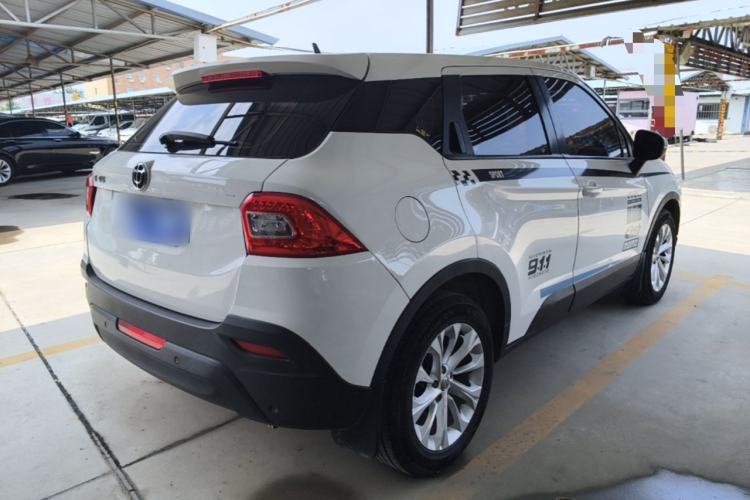 Used Brilliance V3 2015 1.5L Manual Comfort Model Rear Right 45 Deg