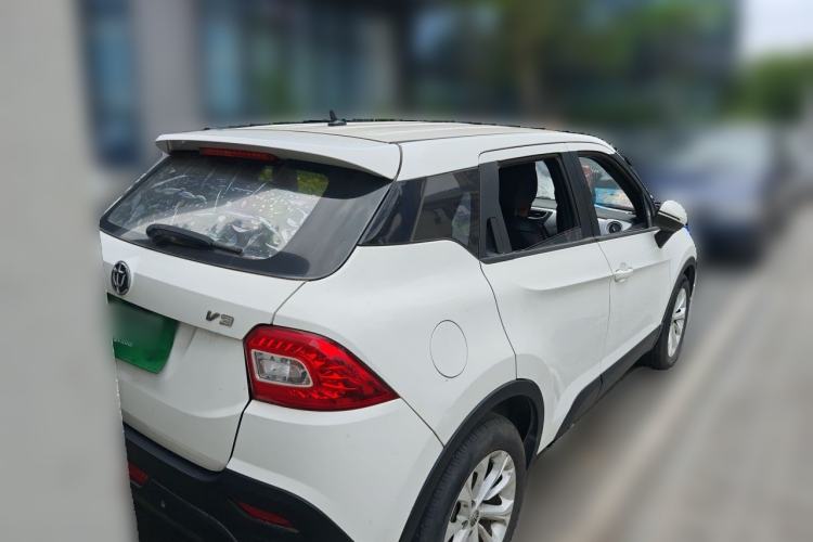 Used Brilliance V3 2015 1.5L Manual Base Version Rear Right 45 Deg