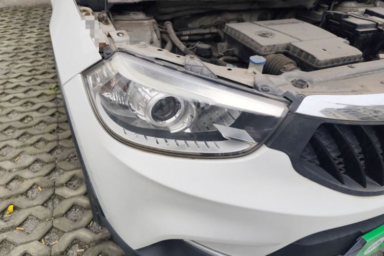 Used Brilliance V3 2015 1.5L Manual Smart Version Right Front Headlight