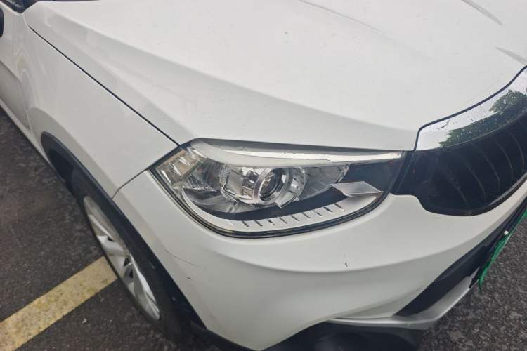 Used Brilliance V3 2015 1.5L Manual Smart Version Right Front Headlight